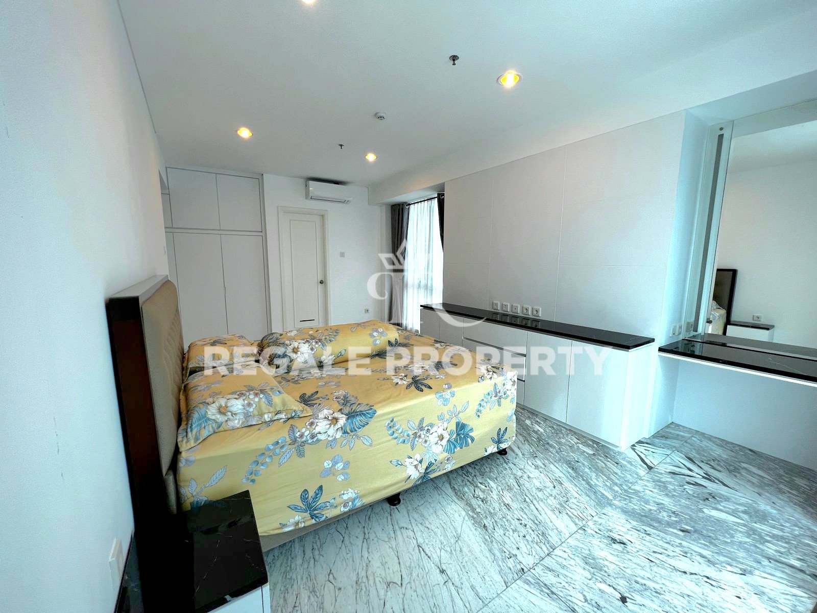 Condominium Full Furnished Dengan Private Lift – Podomoro Tribeca Northern