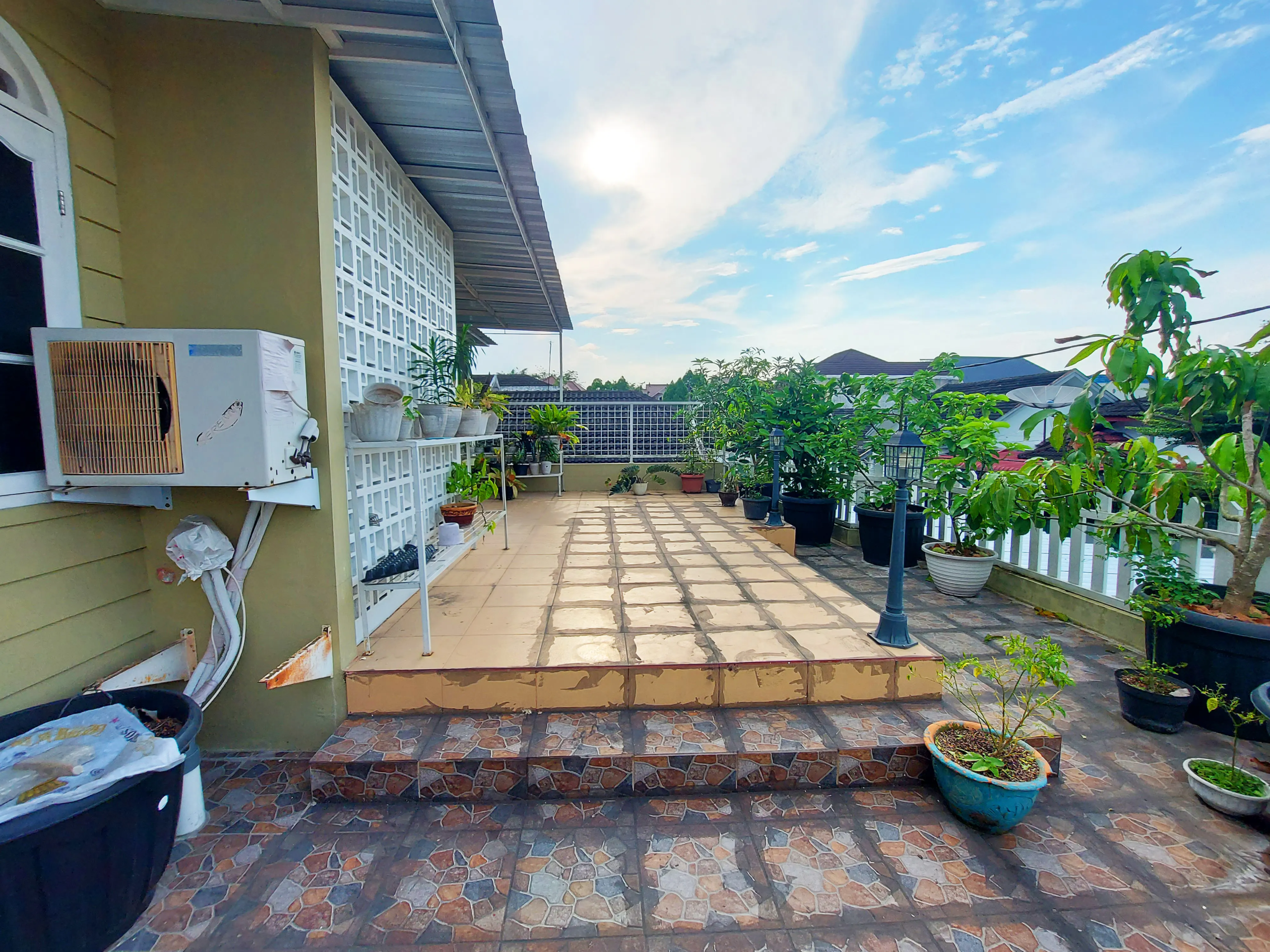 Rumah Komplek Elite Tasbi Daerah Ringroad – Setia Budi