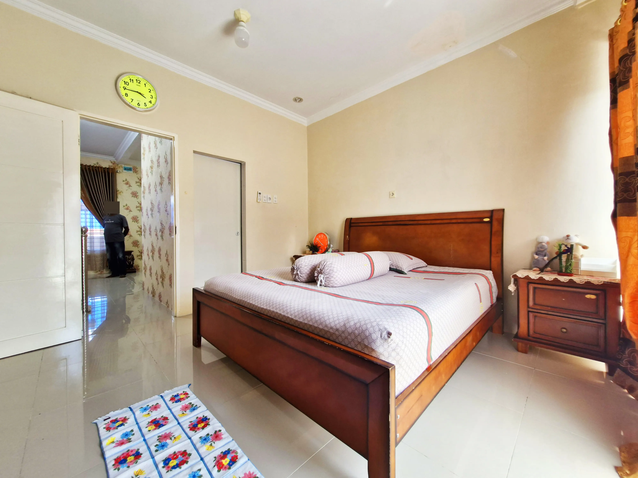 Rumah 3 Lantai Luas & Rapi Daerah Setia Budi
