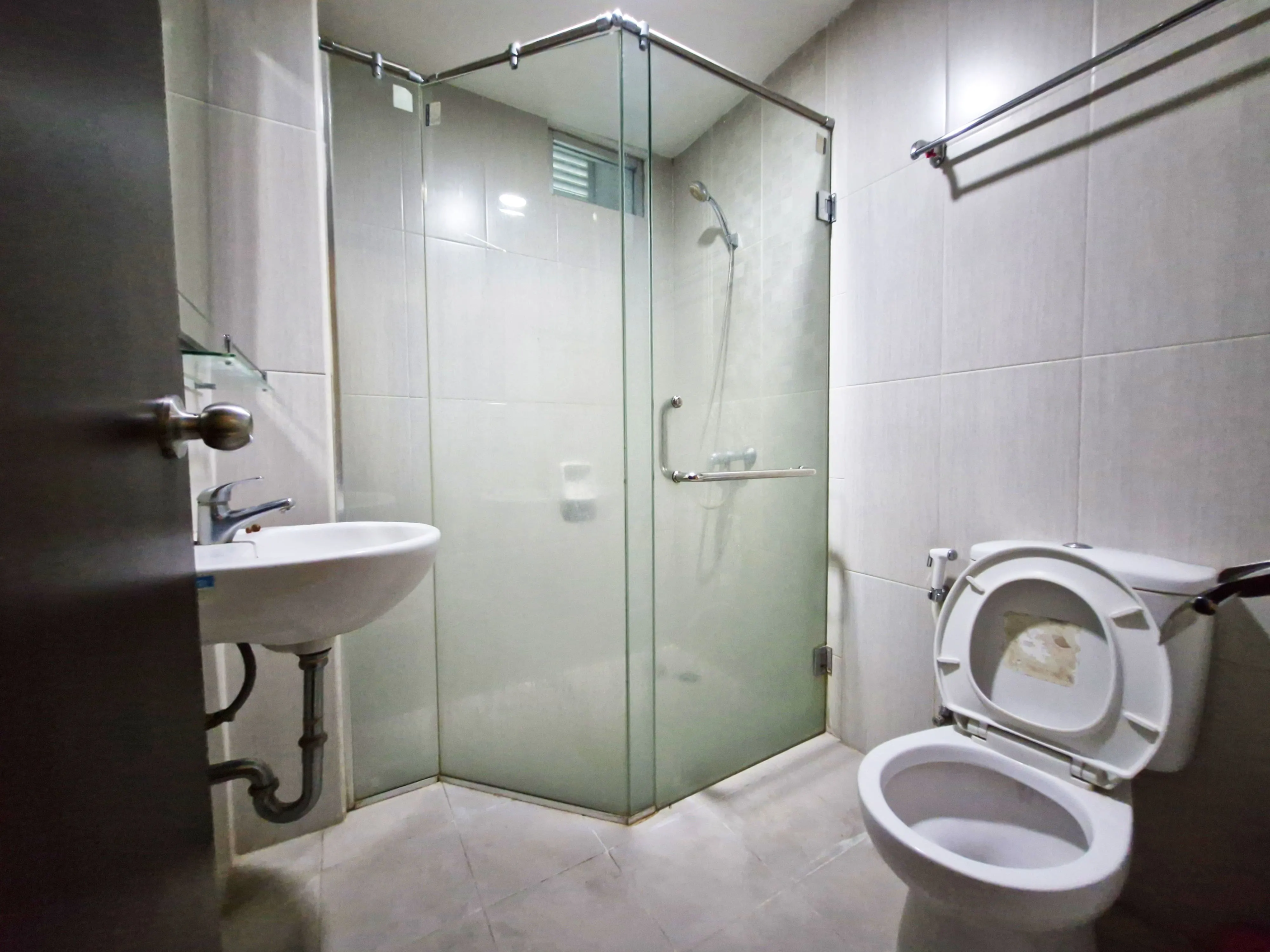 Condominium Strategis Tengah Kota Dekat Sun Plaza & Siloam