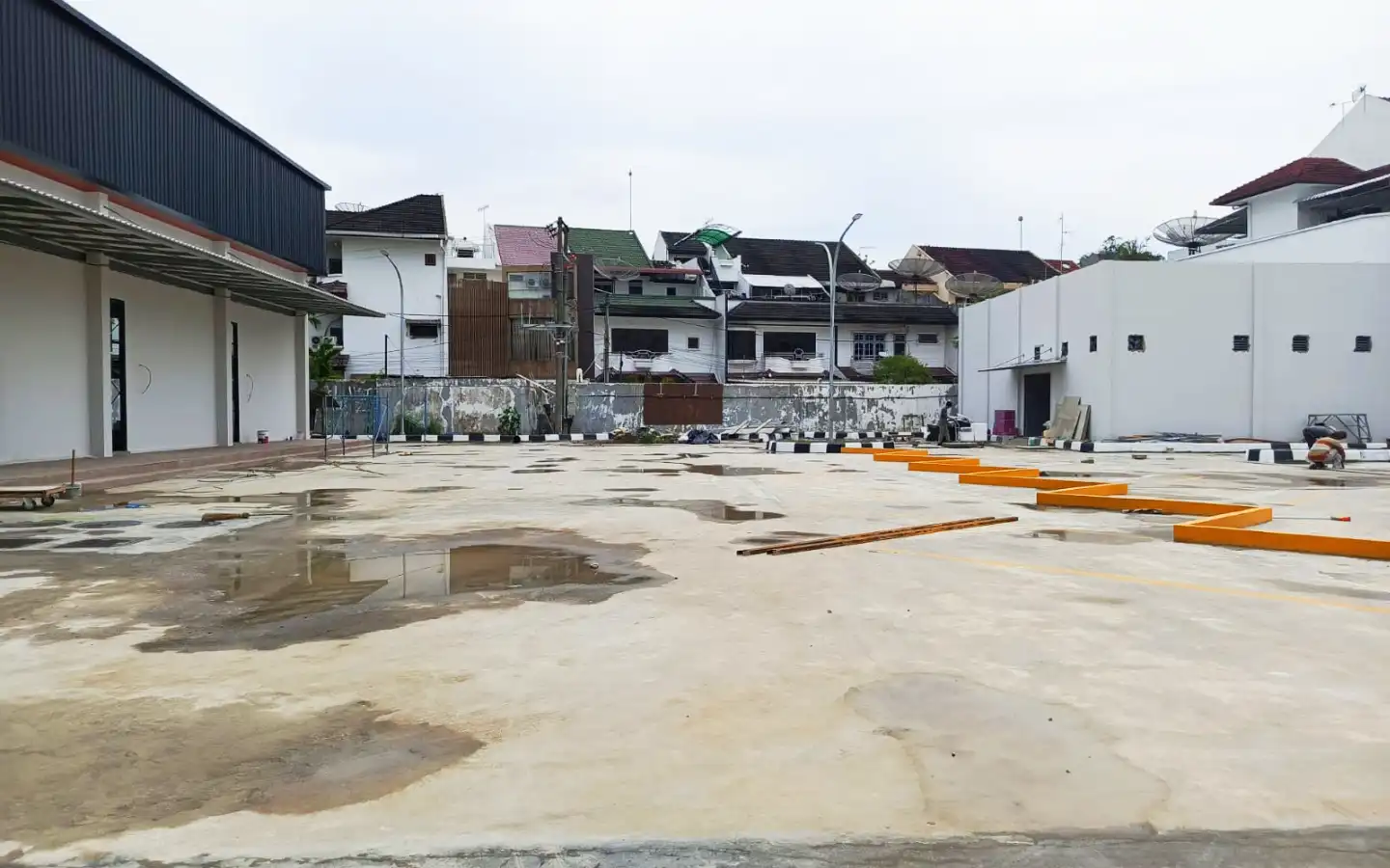 Ruko Bisnis Premium Kawasan Elite Polonia