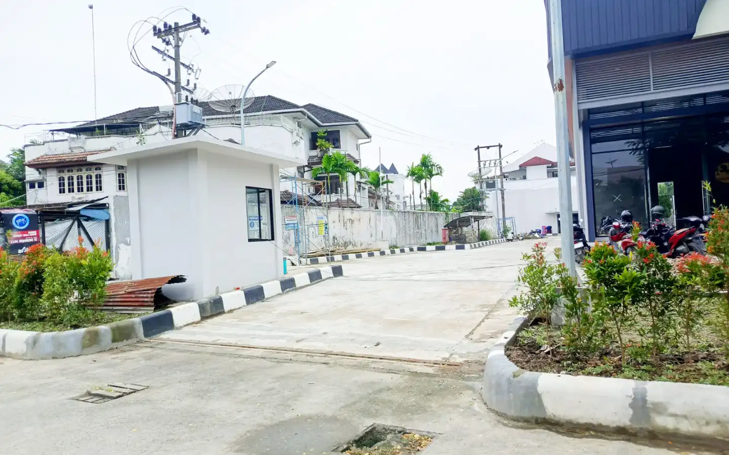 Ruko Bisnis Premium Kawasan Elite Polonia