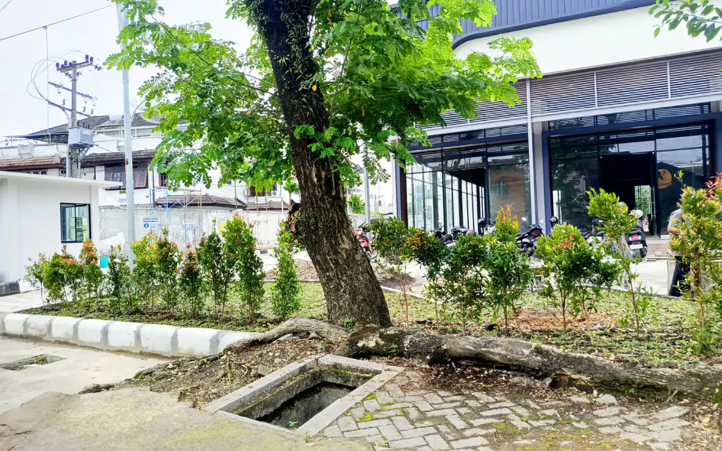 Ruko Bisnis Premium Kawasan Elite Polonia