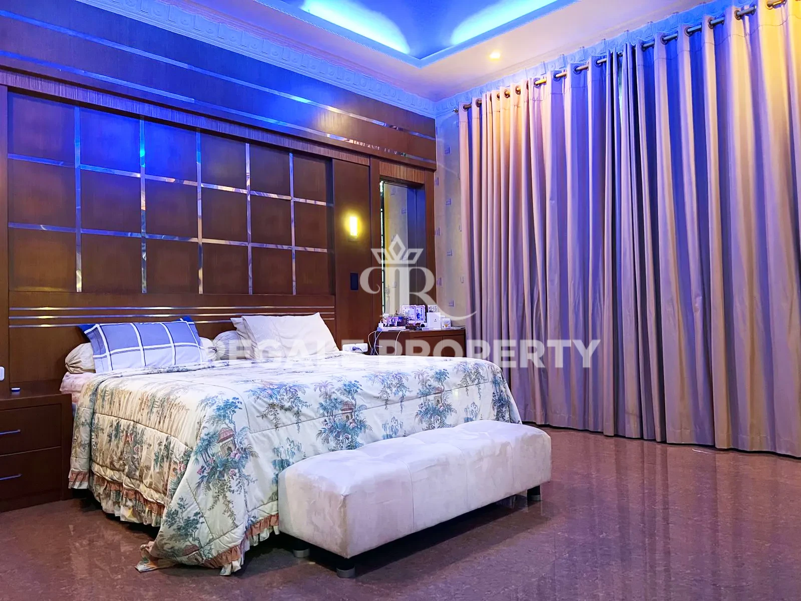 Rumah Hook Di Perumahan Elite Cemara Asri