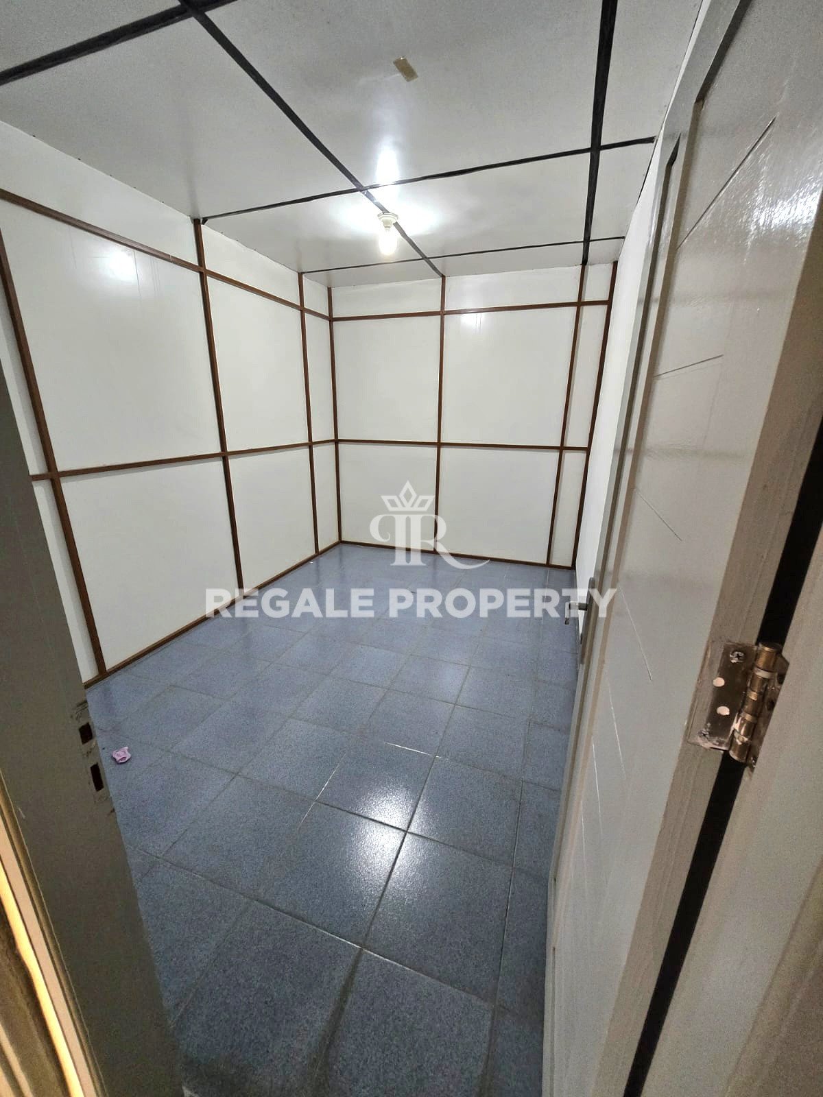 Dijual Cepat!!! Rumah Siap Huni Dalam Komplek Daerah Krakatau