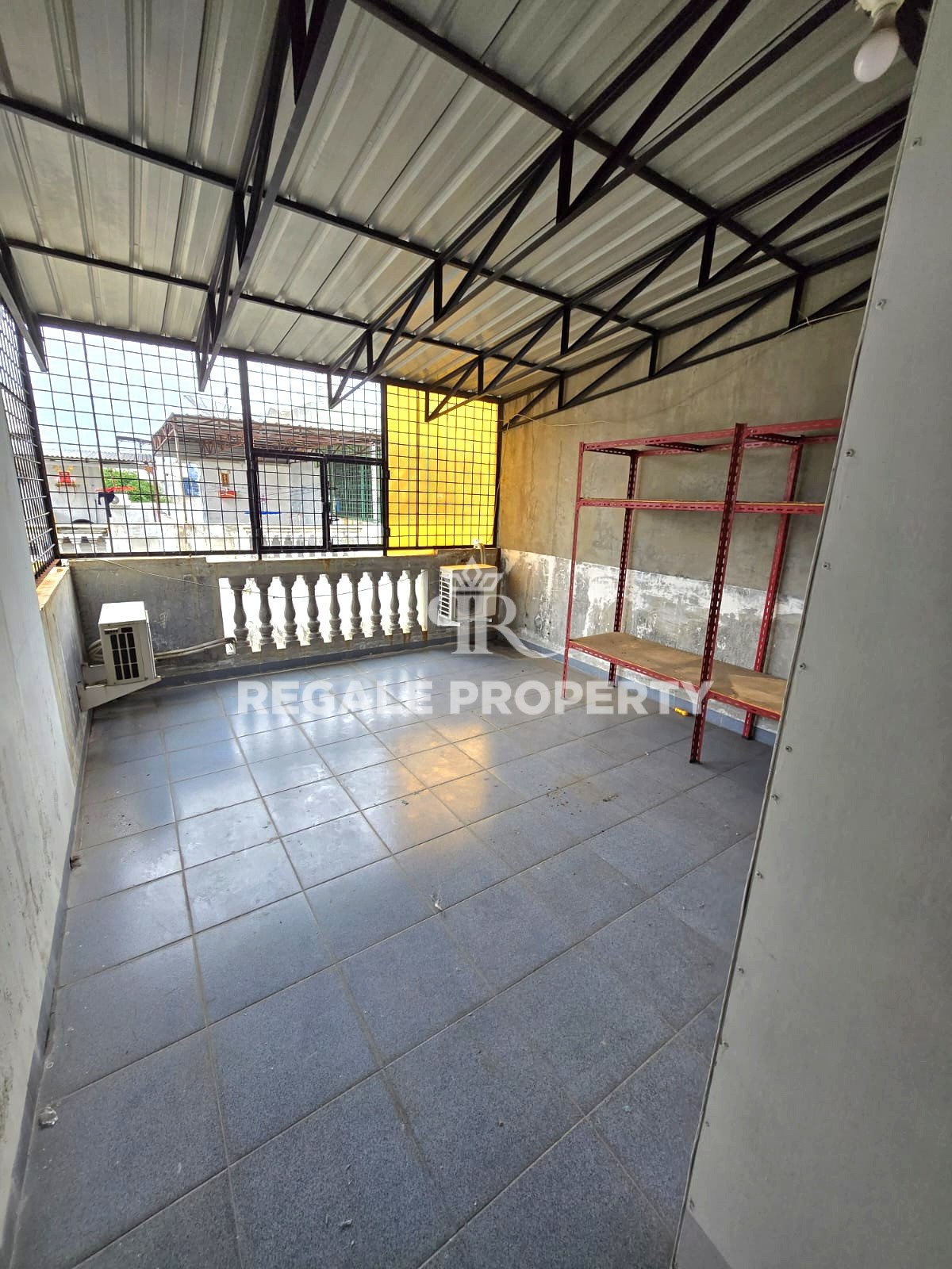 Dijual Cepat!!! Rumah Siap Huni Dalam Komplek Daerah Krakatau