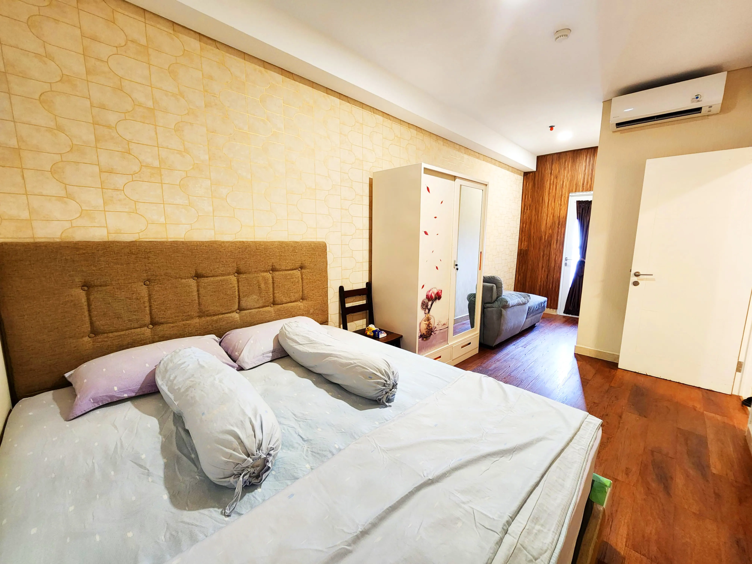 Apartemen Siap Huni di Lincon Tower – Lantai Tinggi View JW Marriot