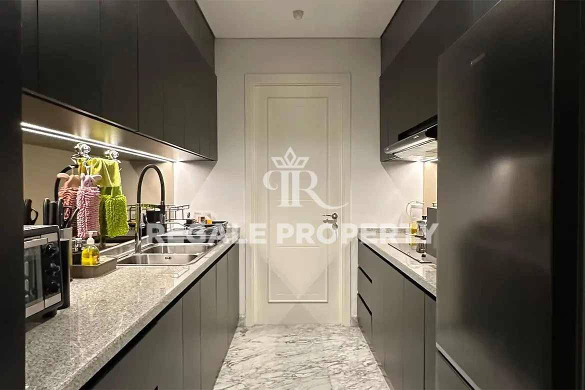 Condominium Lux Full Furnish Di Podomoro Medan